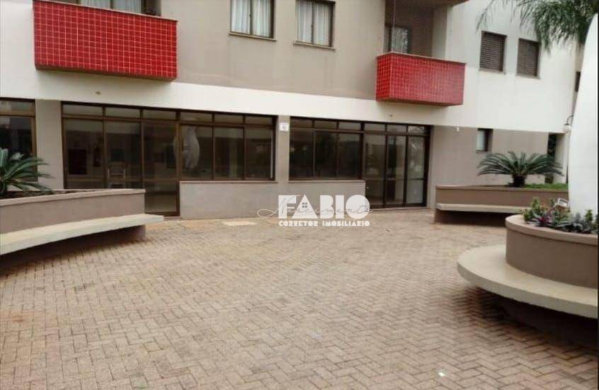 Apartamento à venda com 3 quartos, 98m² - Foto 2