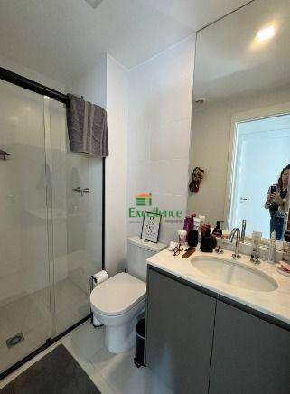 Apartamento à venda com 2 quartos, 69m² - Foto 27