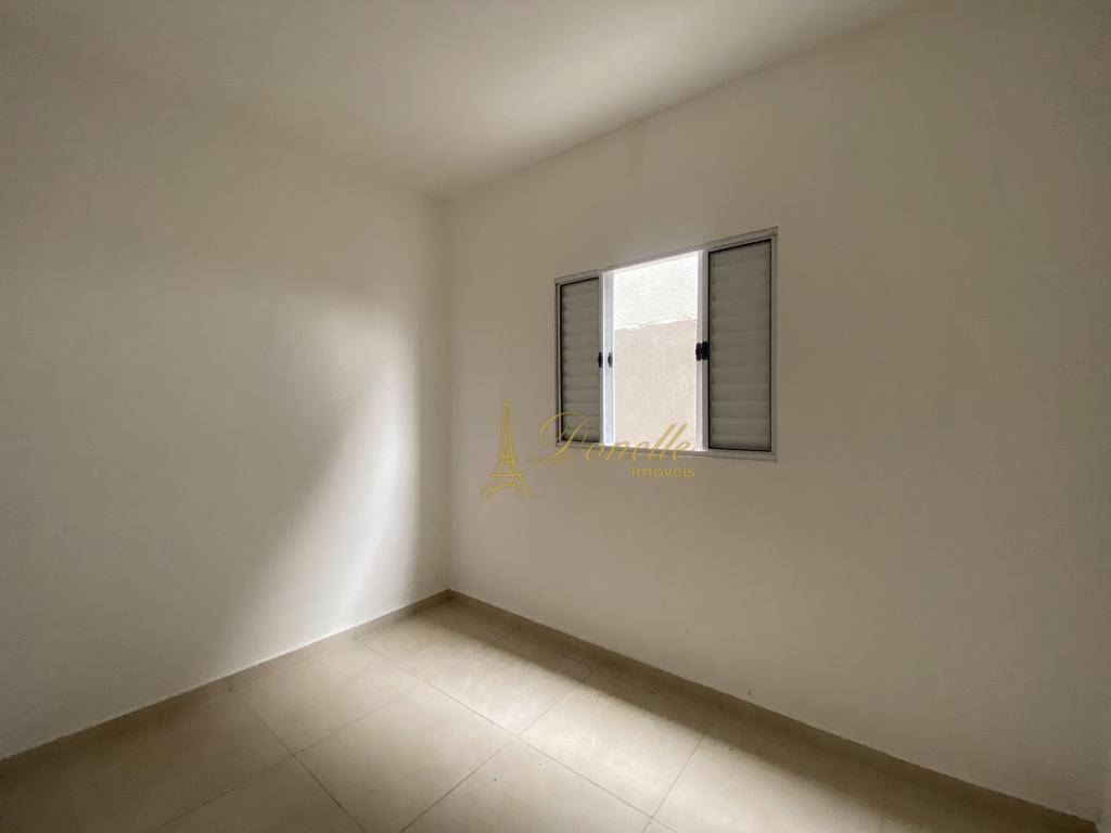 Casa à venda com 2 quartos, 70m² - Foto 10