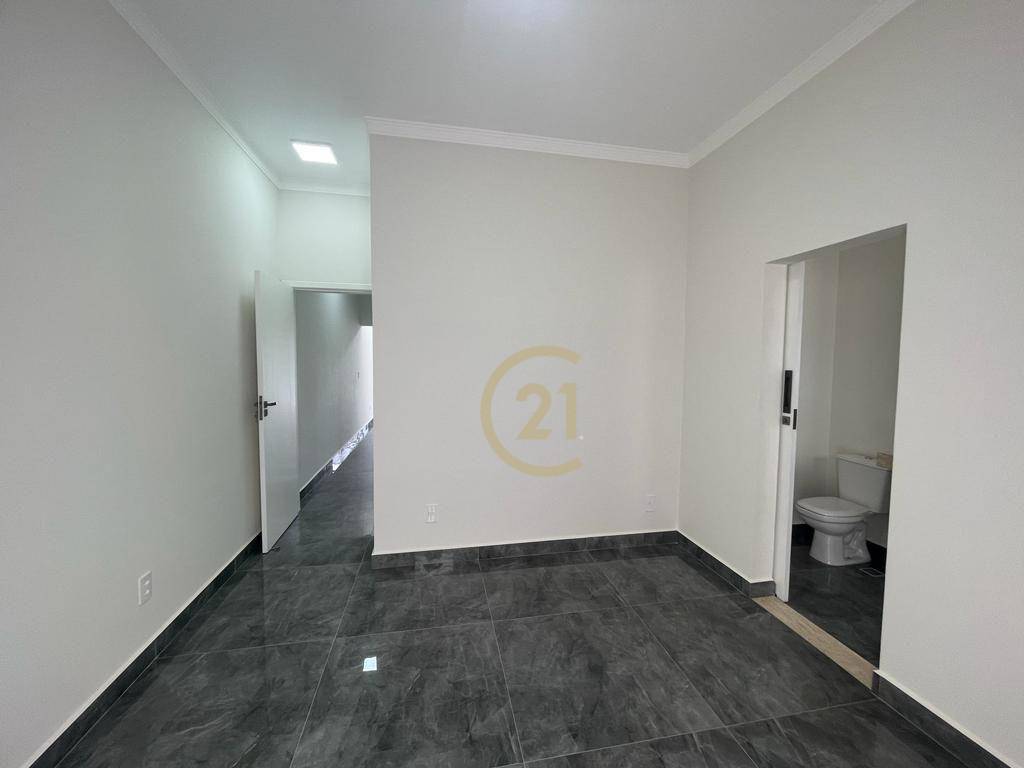 Casa à venda com 2 quartos, 60m² - Foto 5