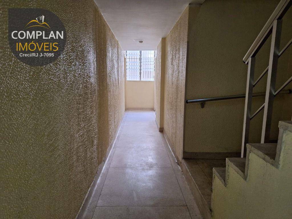 Apartamento à venda com 3 quartos, 190m² - Foto 30