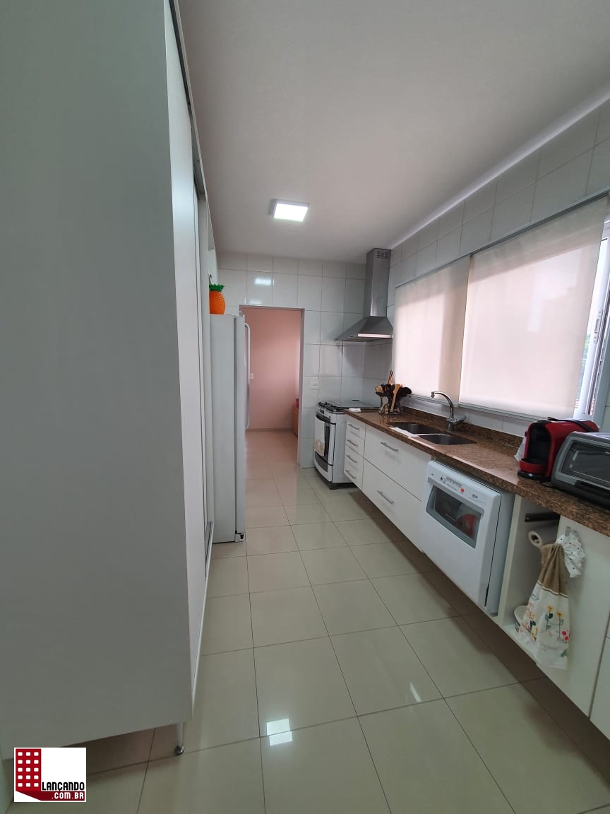 Apartamento à venda com 3 quartos, 180m² - Foto 18