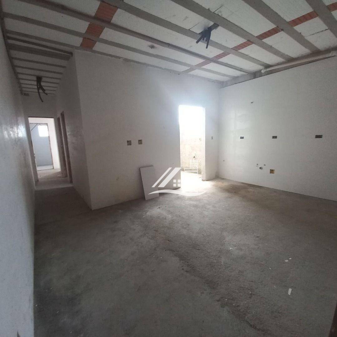 Apartamento à venda com 2 quartos, 61m² - Foto 1