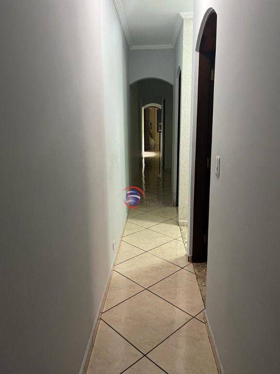 Sobrado à venda com 3 quartos, 219m² - Foto 14