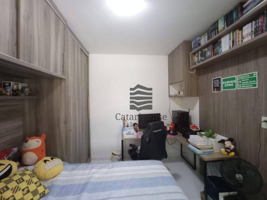 Casa à venda com 3 quartos, 80m² - Foto 8