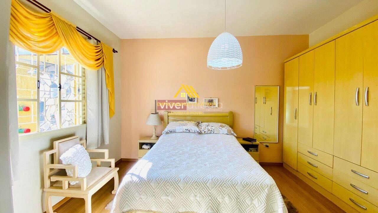 Casa à venda com 2 quartos, 210m² - Foto 15