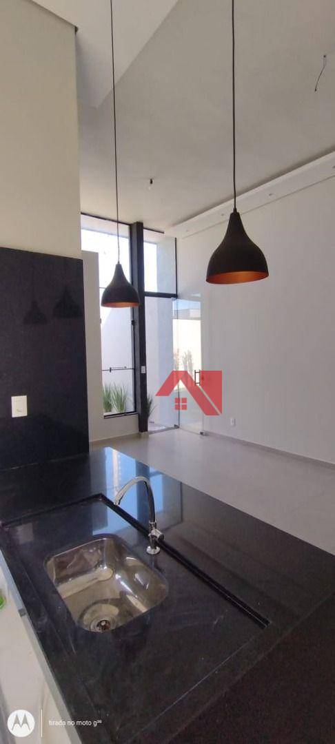 Casa à venda com 2 quartos, 77m² - Foto 10