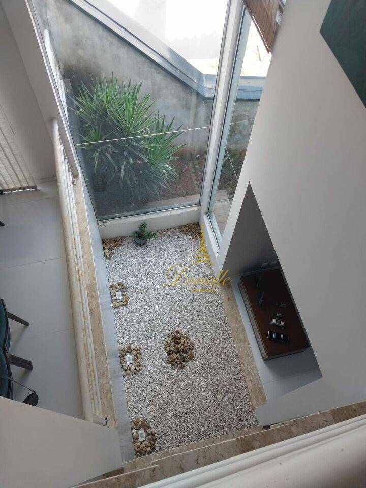 Sobrado à venda e aluguel com 3 quartos, 300m² - Foto 16