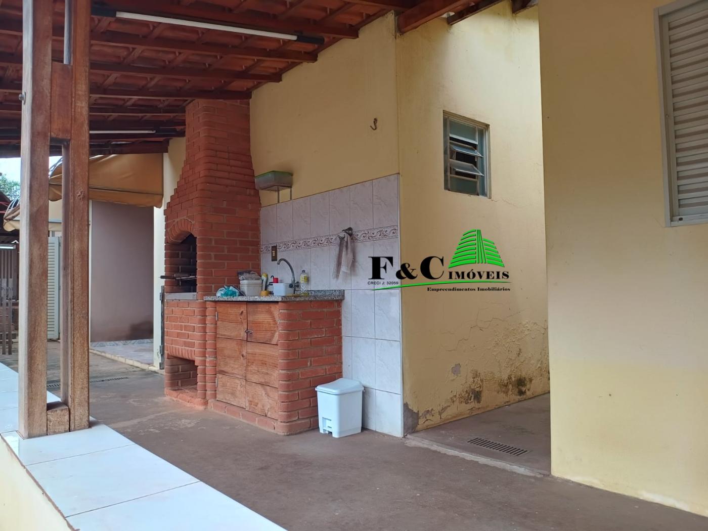 Casa à venda com 4 quartos, 378m² - Foto 15