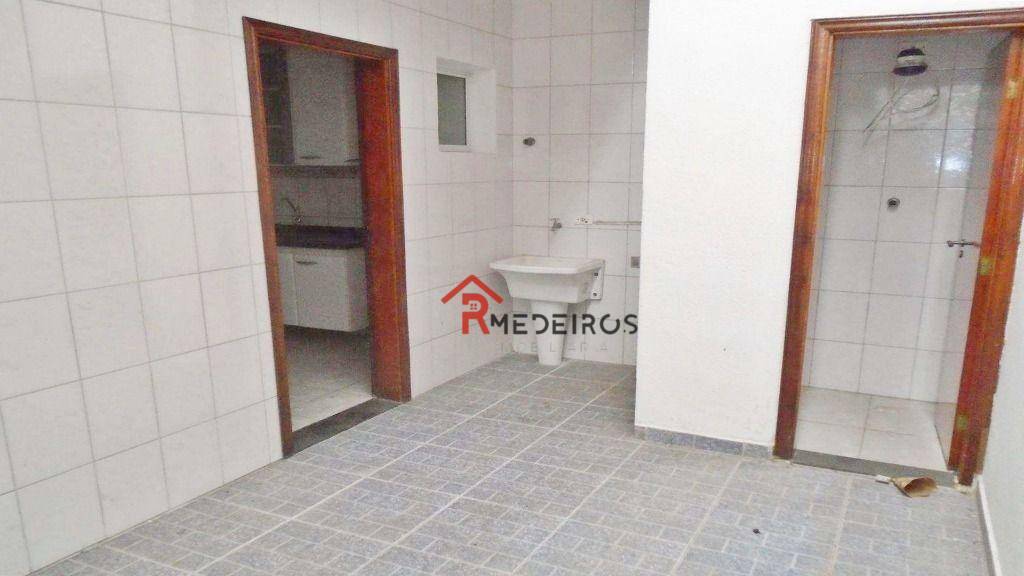 Casa à venda com 3 quartos, 122m² - Foto 13