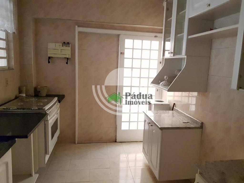 Casa à venda com 4 quartos, 250m² - Foto 21