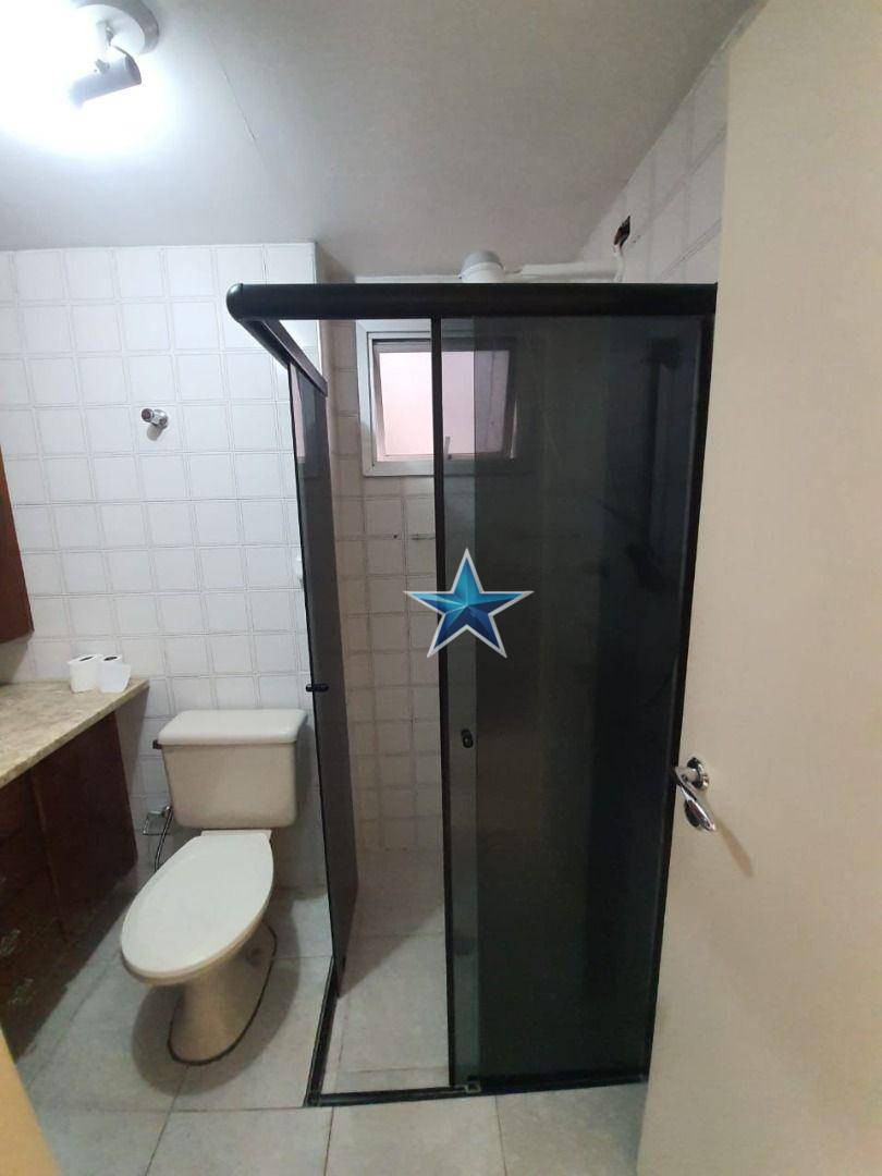 Apartamento para alugar com 4 quartos, 90m² - Foto 13