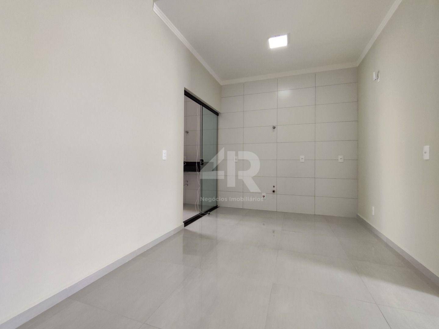 Casa à venda com 3 quartos, 75m² - Foto 6