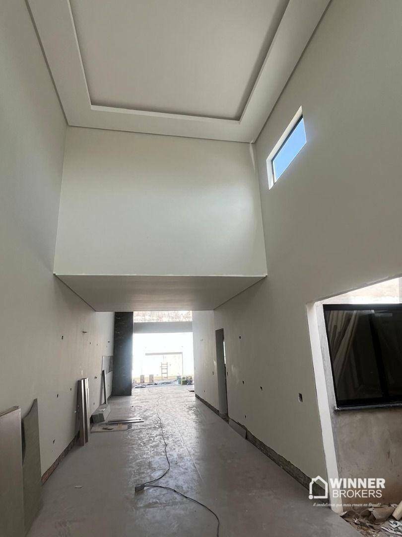Casa à venda com 3 quartos, 182m² - Foto 4