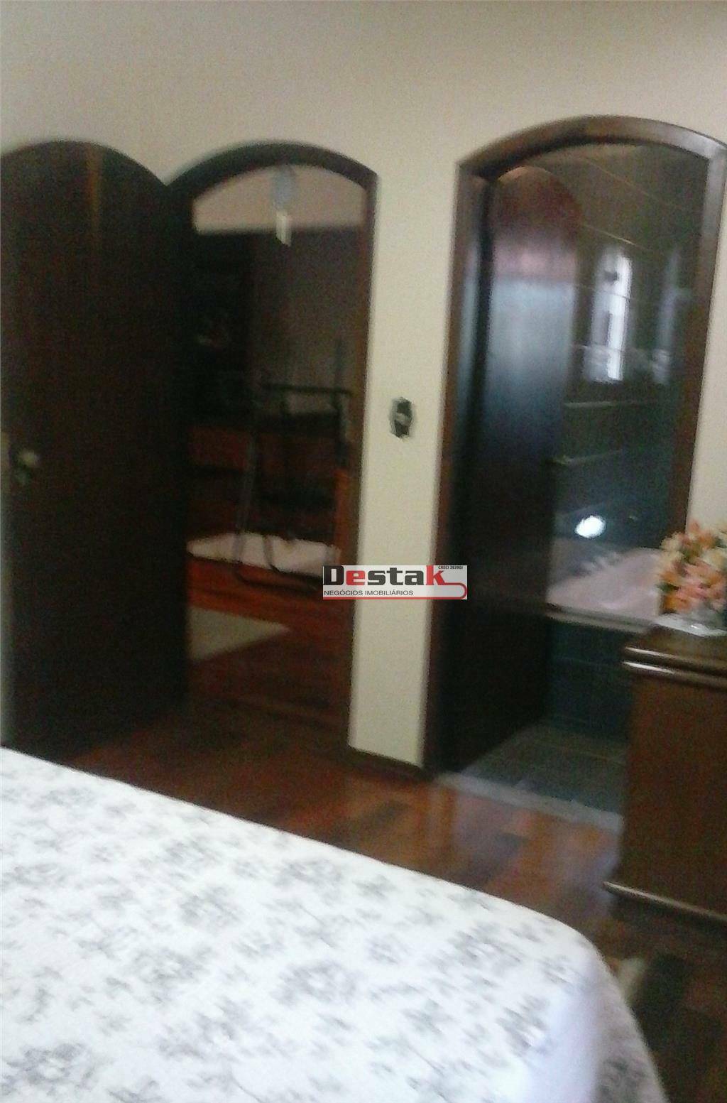 Sobrado à venda com 3 quartos, 200m² - Foto 91