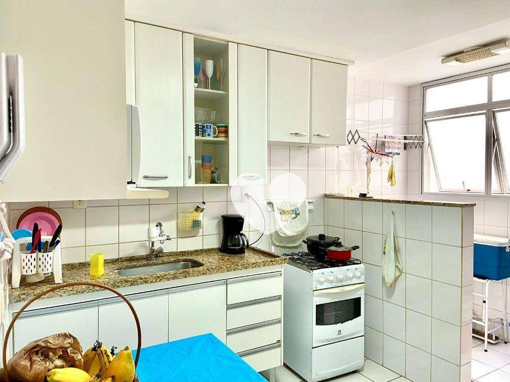 Apartamento à venda com 2 quartos, 70m² - Foto 5