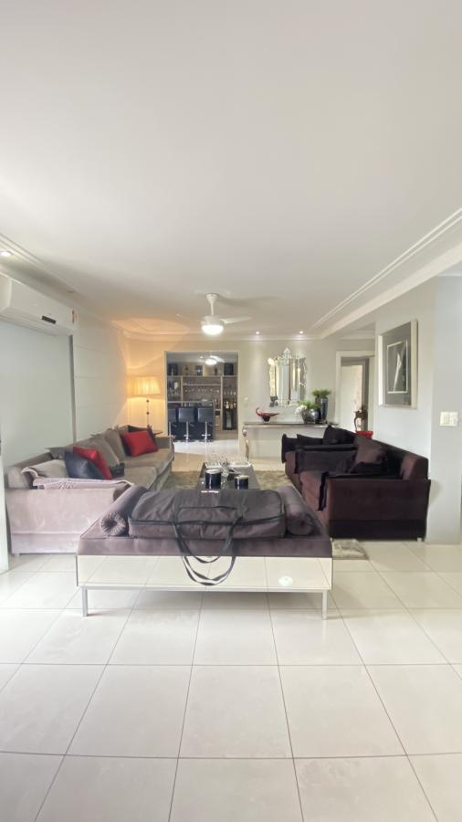 Apartamento à venda com 3 quartos, 235m² - Foto 9