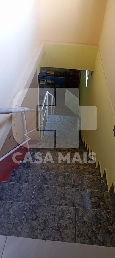 Casa à venda com 3 quartos, 203m² - Foto 2