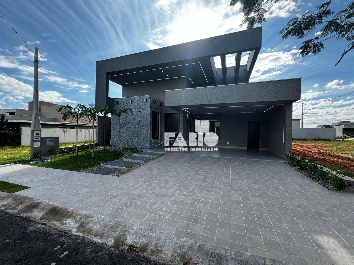 Casa de Condomínio à venda com 3 quartos, 243m² - Foto 3