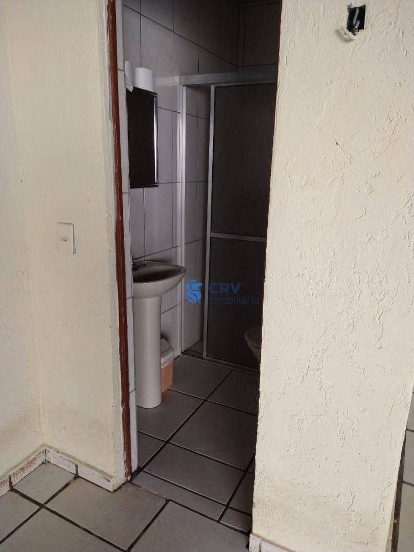 Casa à venda com 5 quartos, 200m² - Foto 15