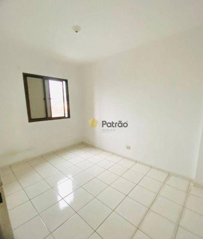 Apartamento à venda com 2 quartos, 55m² - Foto 3