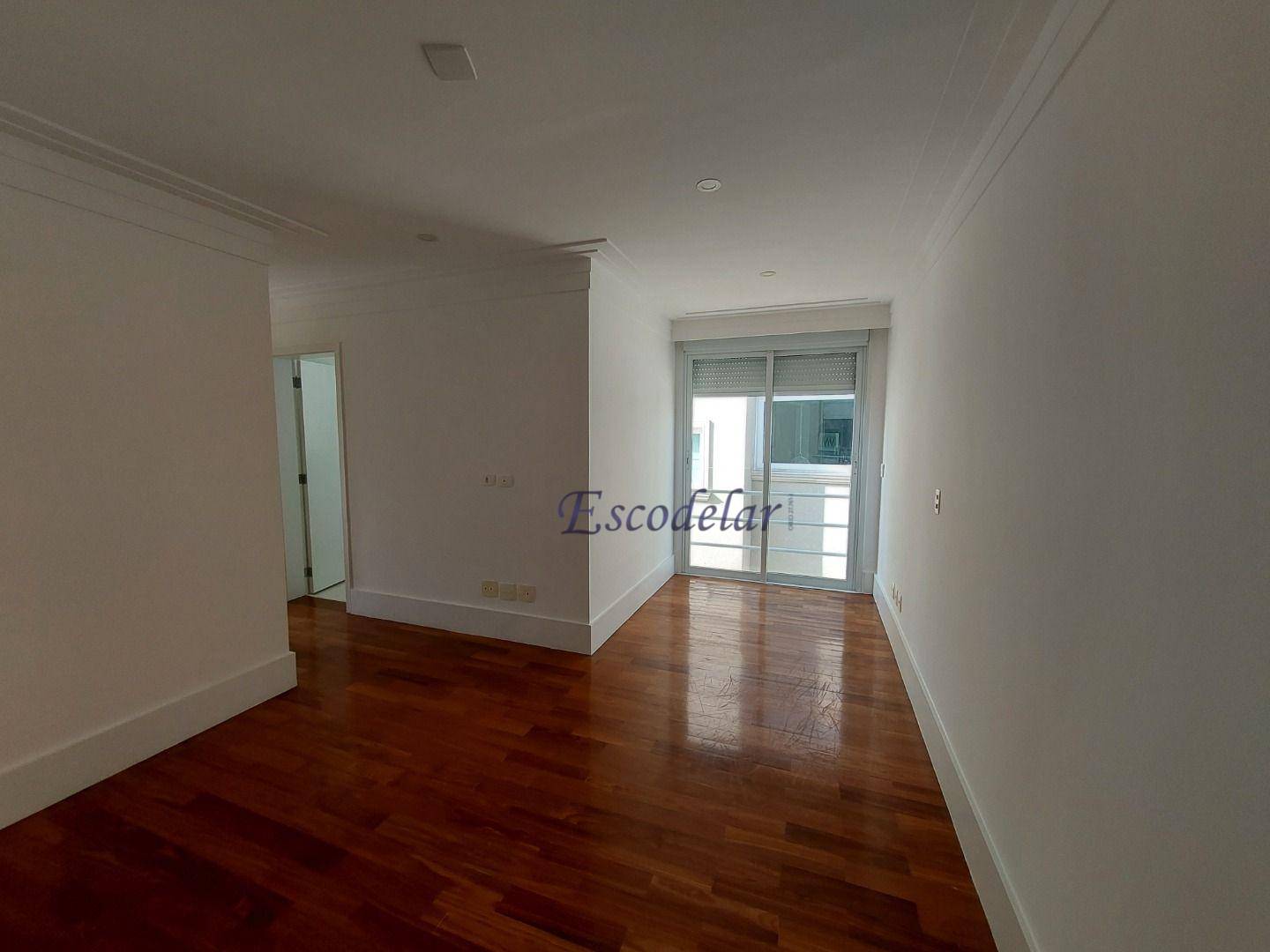 Casa de Condomínio para alugar com 5 quartos, 592m² - Foto 42