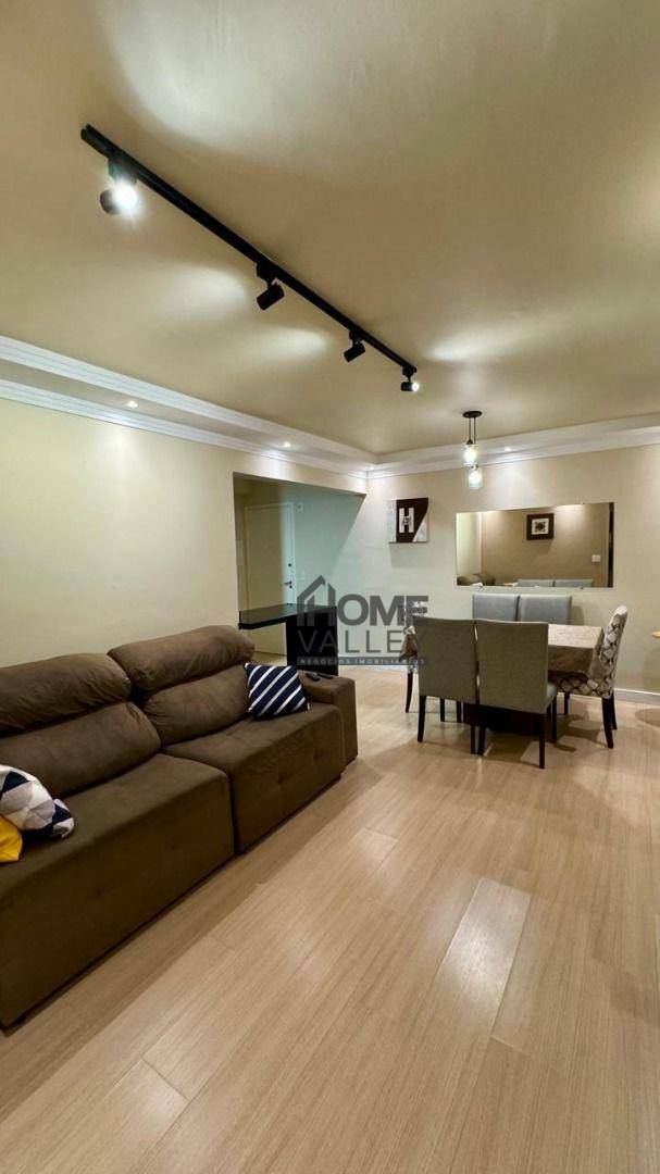 Apartamento à venda com 3 quartos, 75m² - Foto 1