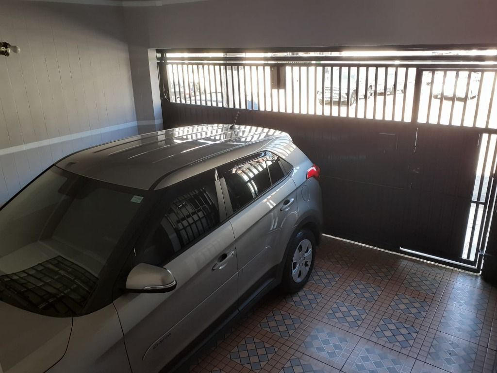 Sobrado à venda com 6 quartos, 166m² - Foto 3