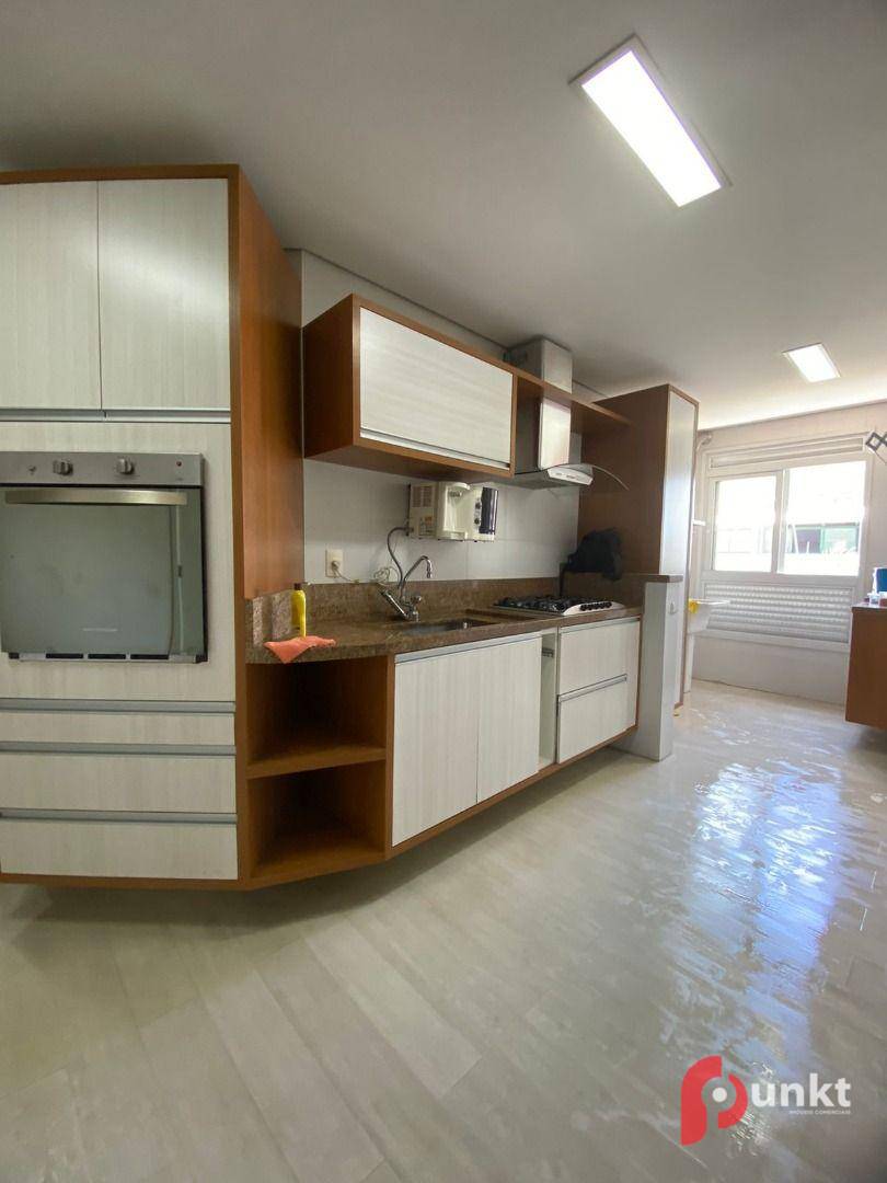 Apartamento para alugar com 3 quartos, 147m² - Foto 12