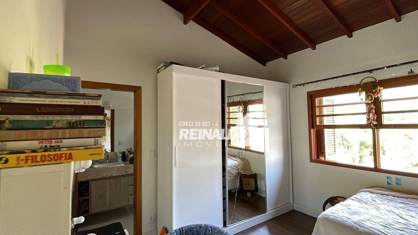 Casa de Condomínio à venda com 3 quartos, 360m² - Foto 66