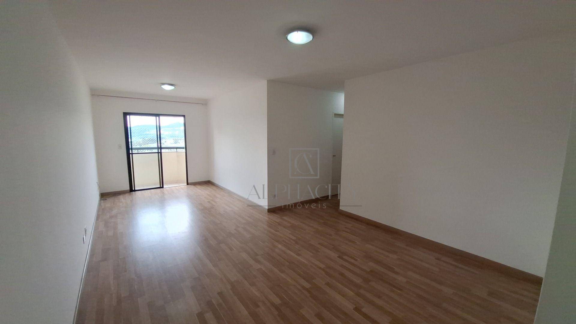 Apartamento para alugar com 3 quartos, 83m² - Foto 1