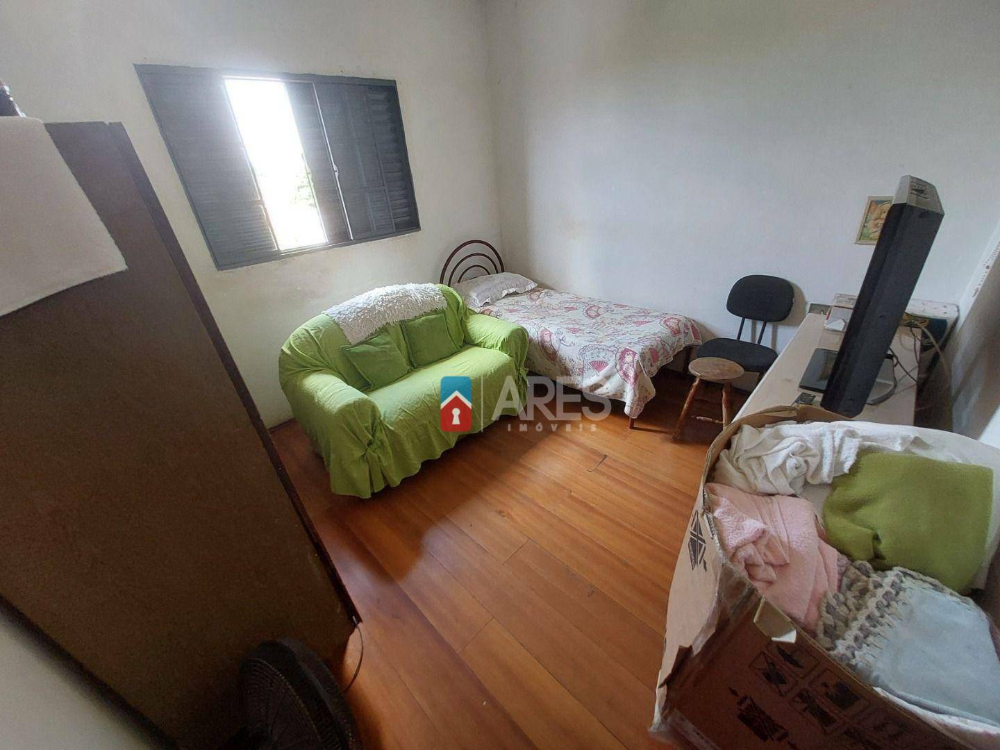 Casa à venda com 5 quartos, 143m² - Foto 6