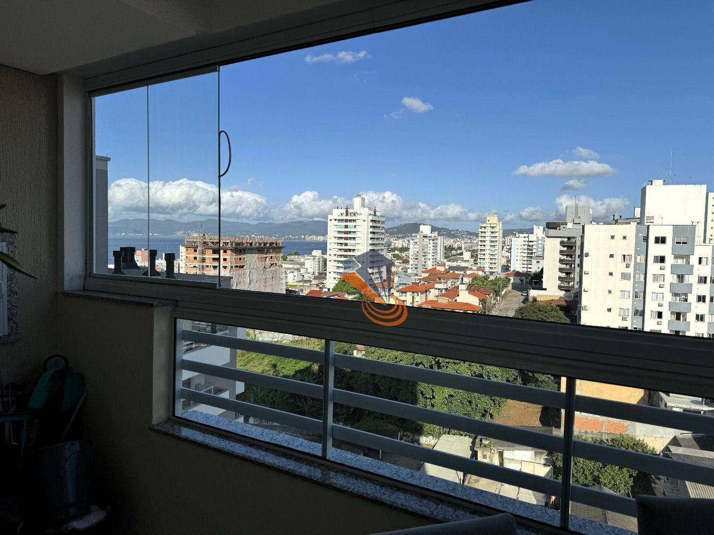 Apartamento à venda com 3 quartos, 92m² - Foto 7