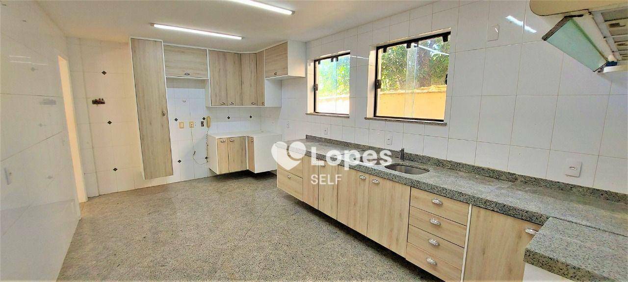 Casa de Condomínio à venda com 4 quartos, 270m² - Foto 15