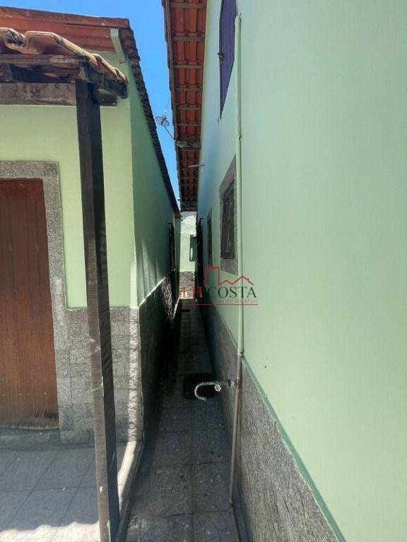 Casa à venda com 4 quartos, 100m² - Foto 3