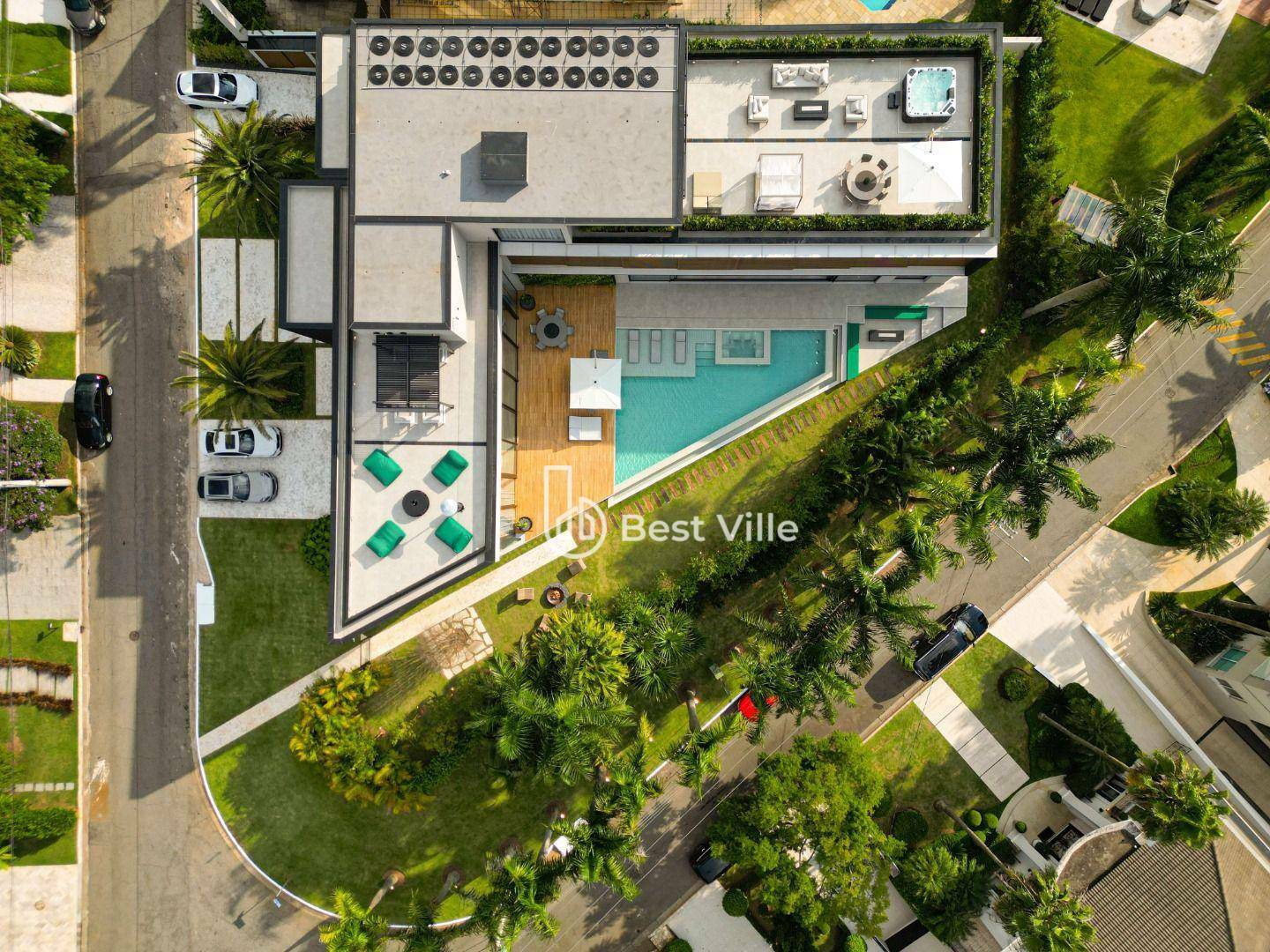 Casa de Condomínio à venda com 8 quartos, 1814m² - Foto 2
