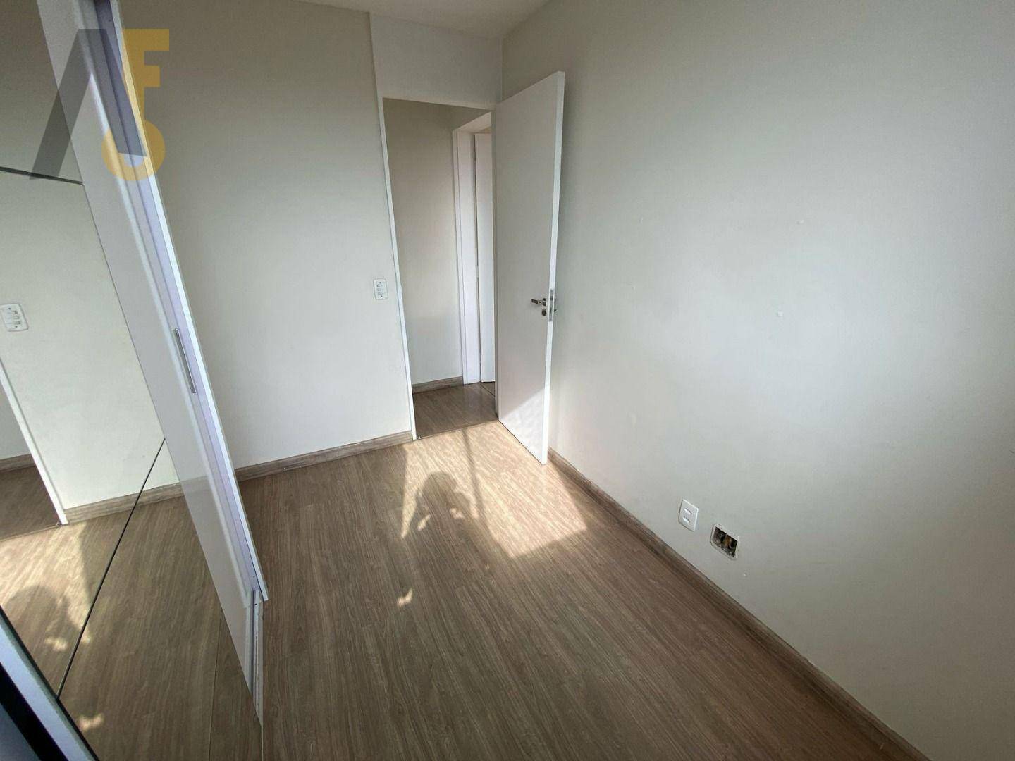 Apartamento à venda com 2 quartos, 48m² - Foto 4