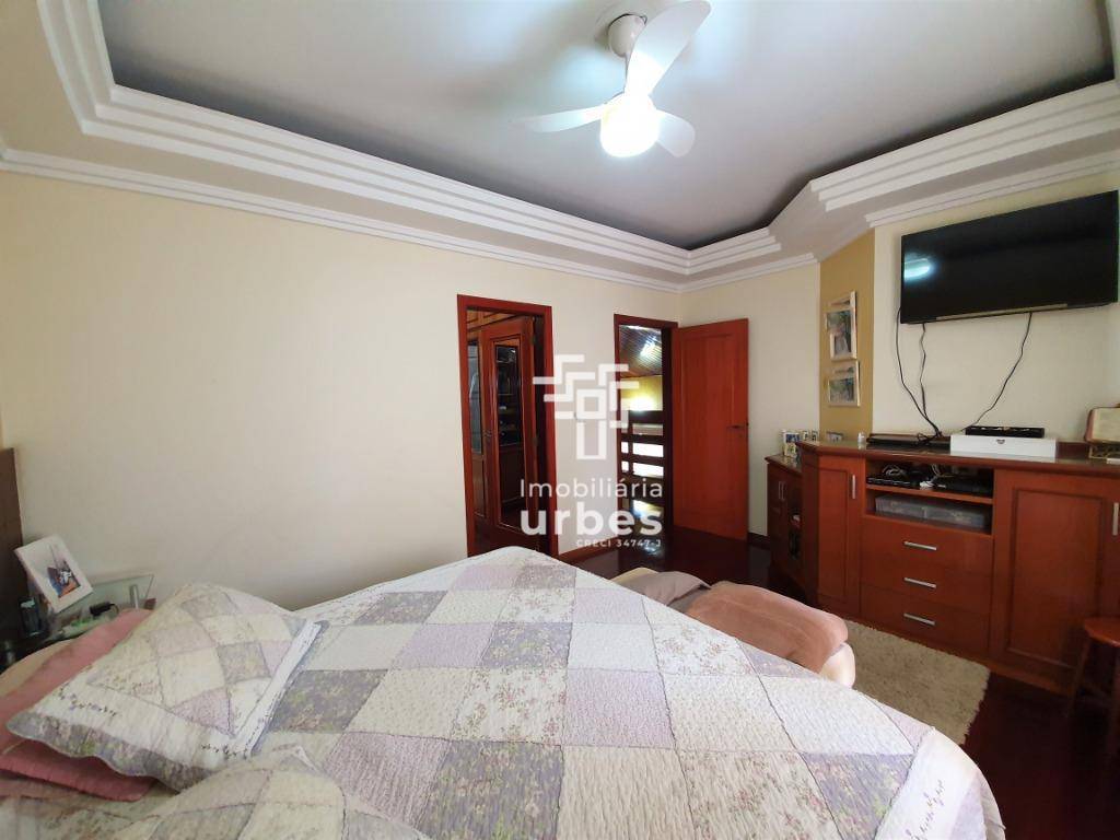 Casa, 3 quartos, 342 m² - Foto 21