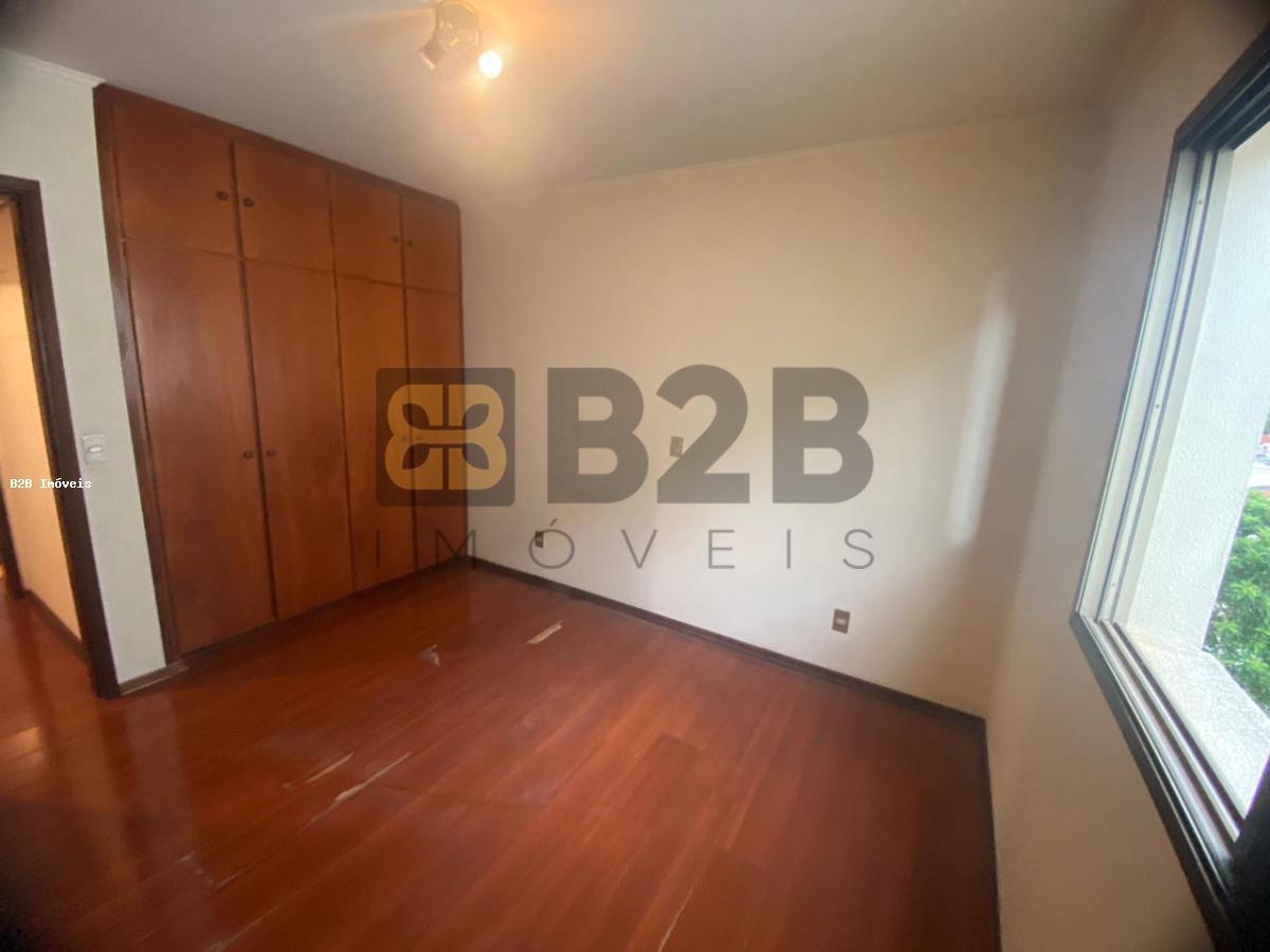 Apartamento à venda com 3 quartos, 140m² - Foto 9