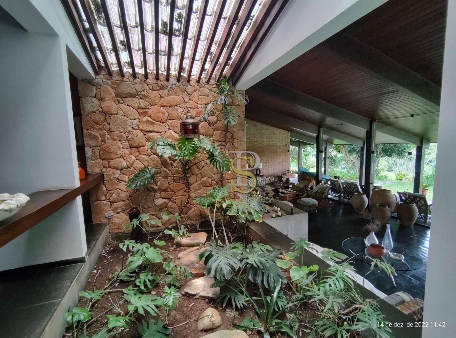 Chácara à venda com 4 quartos, 660m² - Foto 4