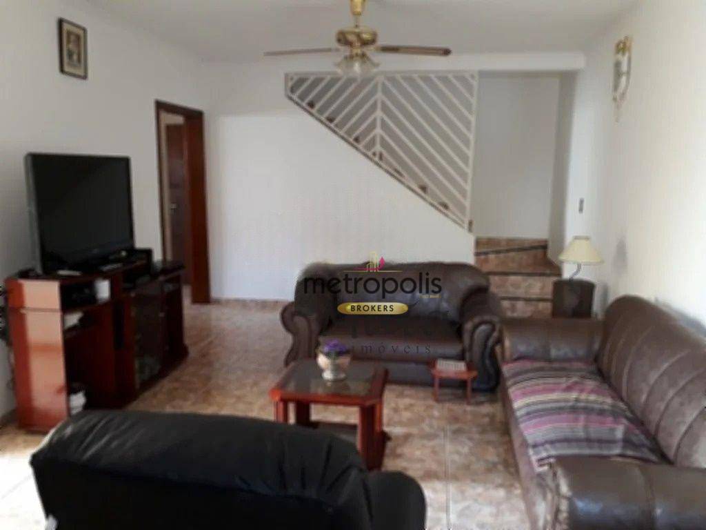 Sobrado à venda com 2 quartos, 227m² - Foto 1