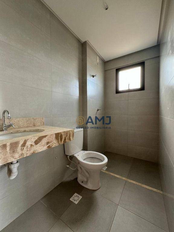 Apartamento à venda com 2 quartos, 70m² - Foto 18