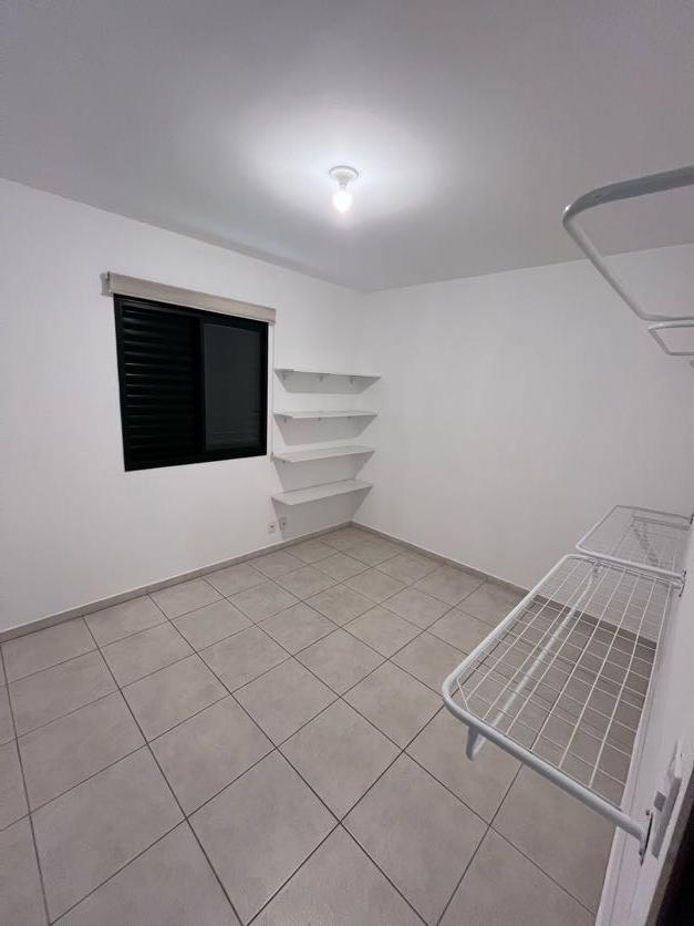 Apartamento à venda com 3 quartos, 75m² - Foto 8