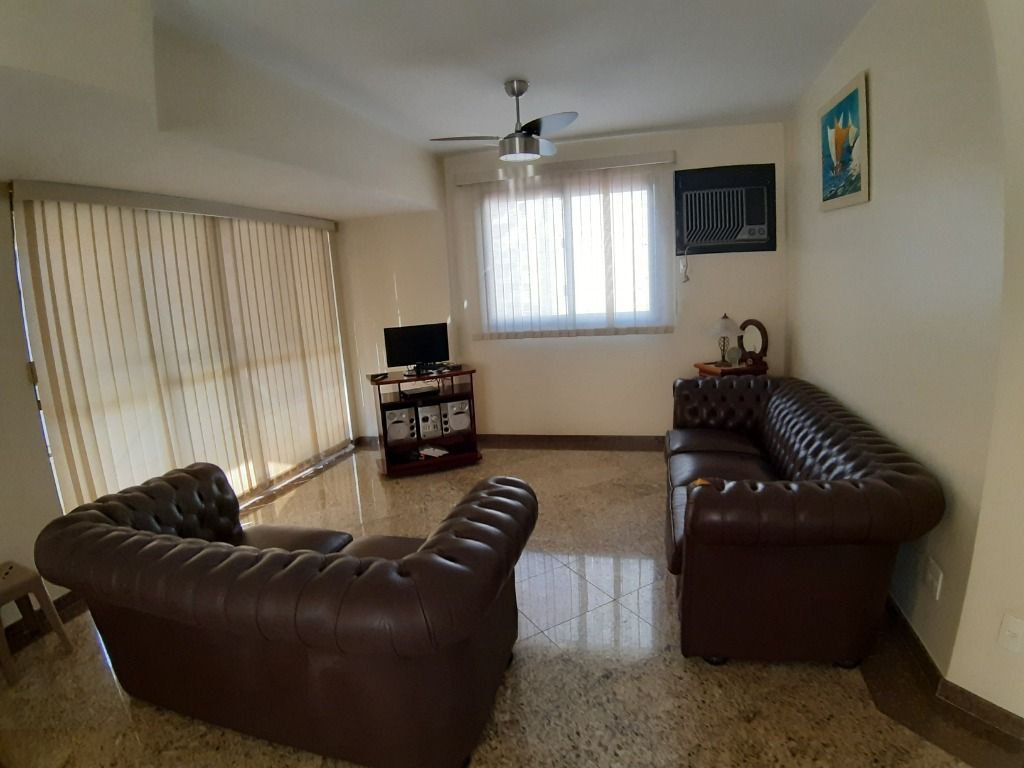 Apartamento à venda com 3 quartos, 150m² - Foto 2