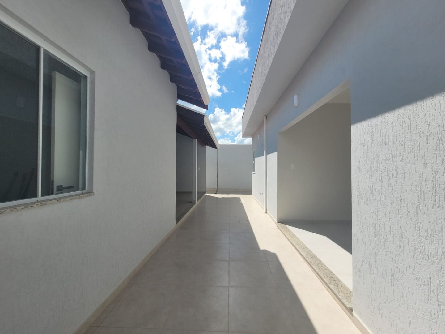 Casa à venda com 3 quartos, 226m² - Foto 17