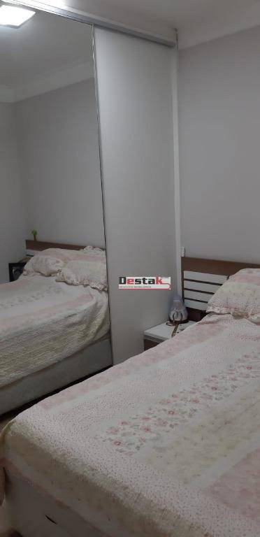 Apartamento à venda com 2 quartos, 57m² - Foto 11