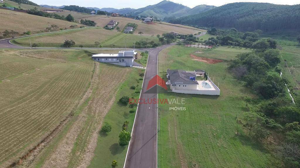 Casa de Condomínio à venda com 4 quartos, 210m² - Foto 31