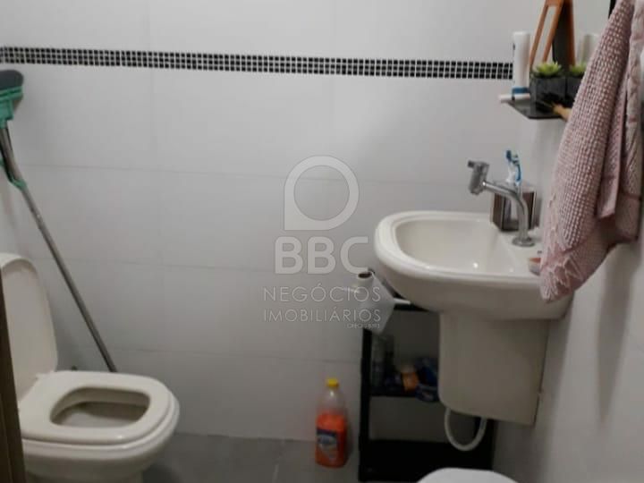 Apartamento à venda com 2 quartos, 60m² - Foto 5