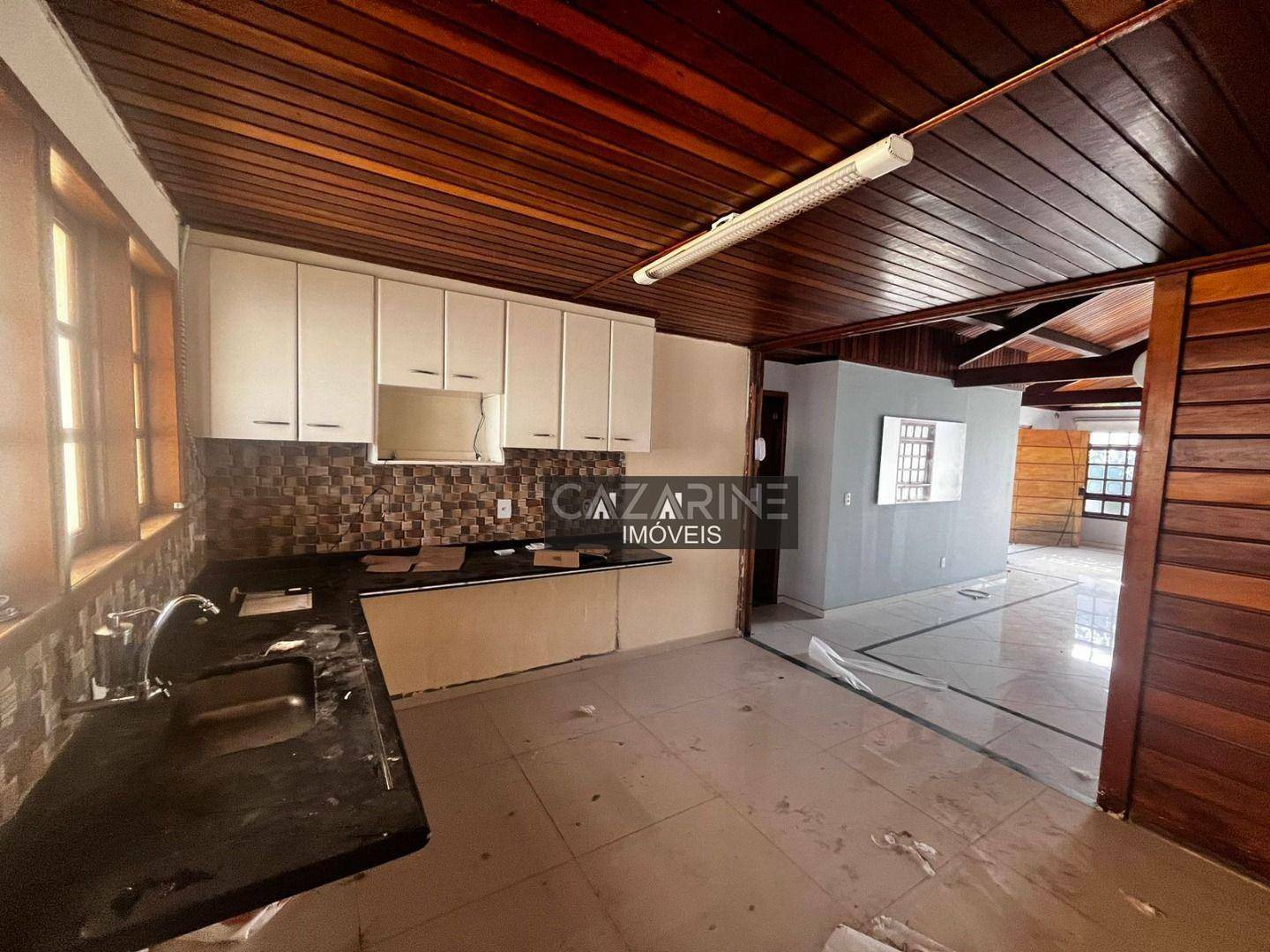 Casa à venda e aluguel com 3 quartos, 200m² - Foto 22