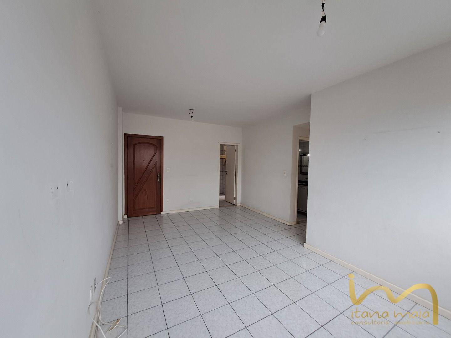 Apartamento à venda com 2 quartos, 67m² - Foto 20